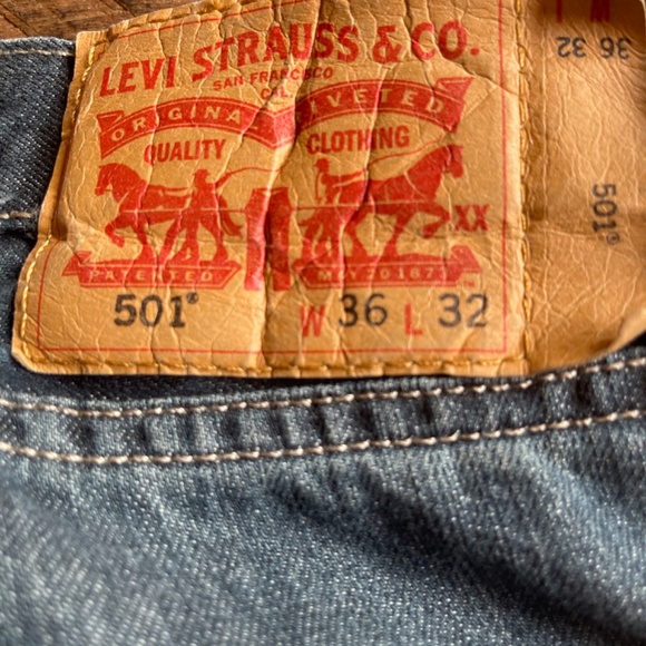 Levi’s 501 - Picture 9 of 10